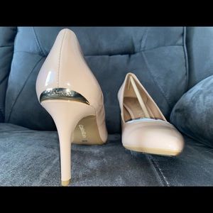 BRAND NEW Calvin Klein Nude Pumps with GOLD accents!!